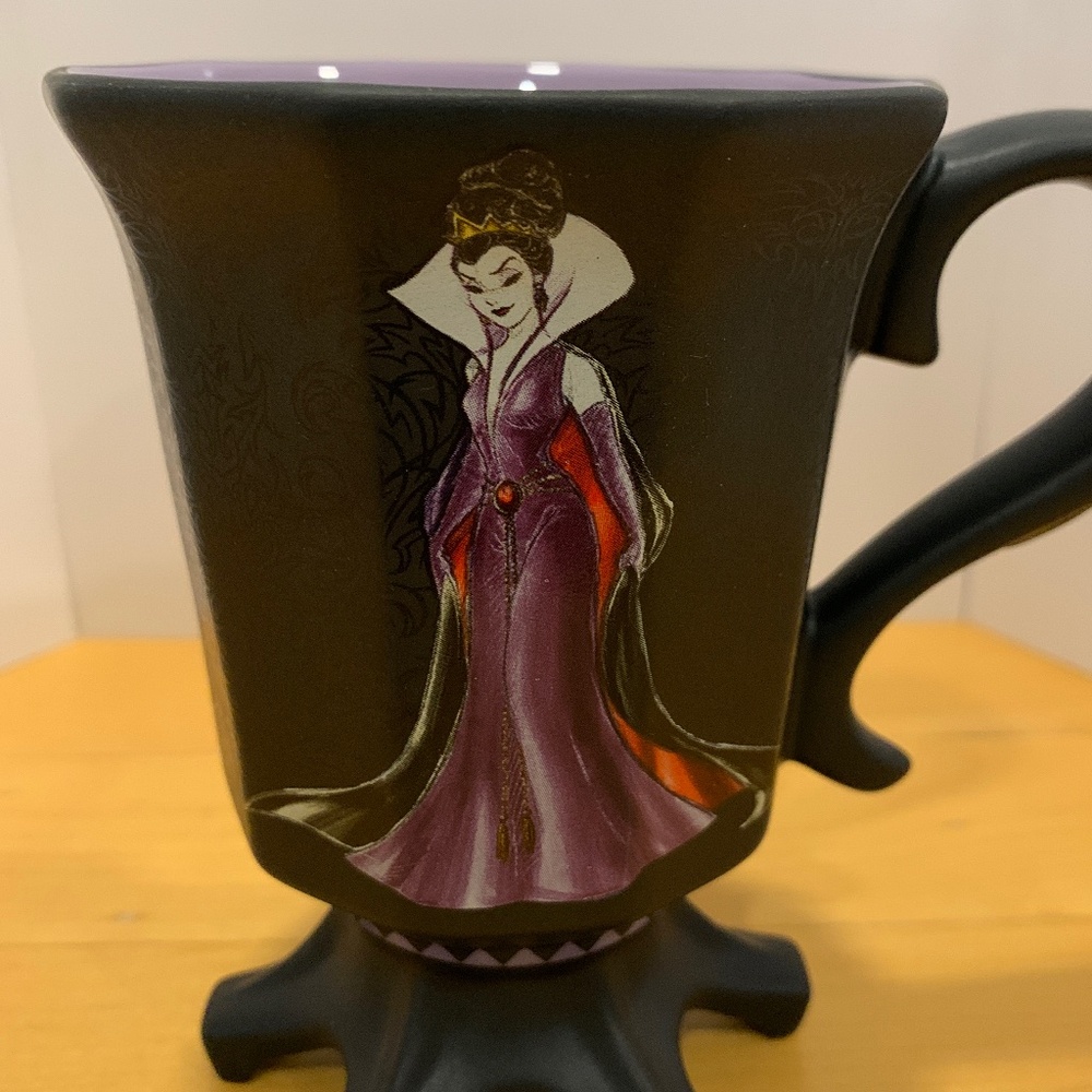 NEW Disney Designer Collection Mug Evil Queen Villains - Picture 2 of 5